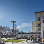 Promenada Z Tarasem I Parkingiem - Na Wyspie *
