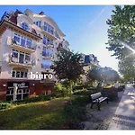 Promenada Z Tarasem I Parkingiem - Na Wyspie 아파트 슈비노우이스쳬