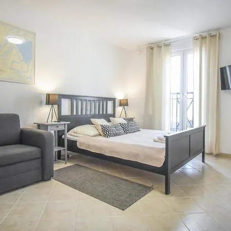 Promenada Z Tarasem I Parkingiem - Na Wyspie Apartamento