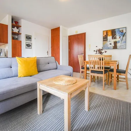 Promenada Z Tarasem I Parkingiem - Na Wyspie Apartamento