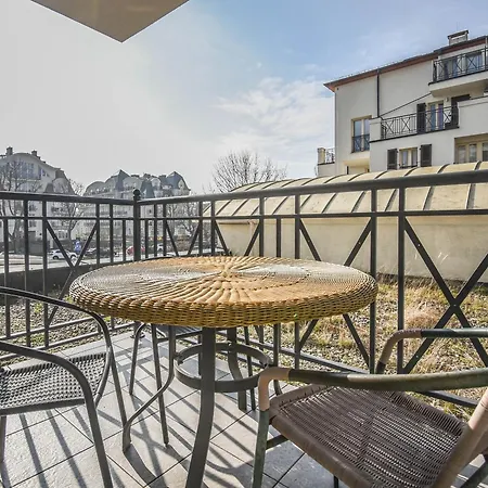 Promenada Z Tarasem I Parkingiem - Na Wyspie * Świnoujście