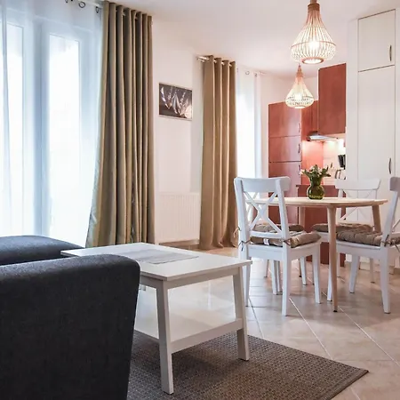 Apartmán Promenada Z Tarasem I Parkingiem - Na Wyspie Svinoústí