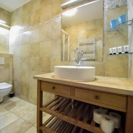 Promenada Z Tarasem I Parkingiem - Na Wyspie *