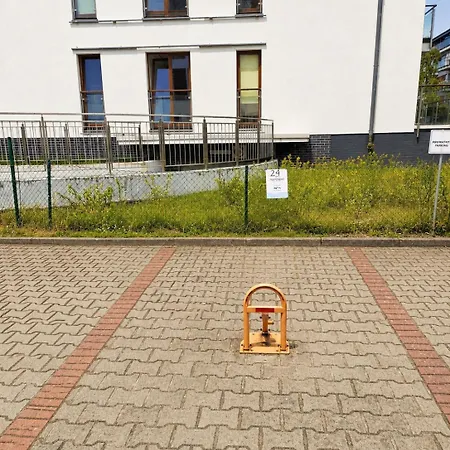 Promenada Z Tarasem I Parkingiem - Na Wyspie *