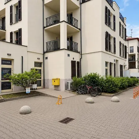 Promenada Z Tarasem I Parkingiem - Na Wyspie Lägenhet